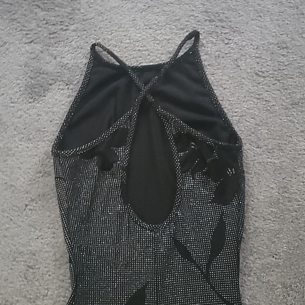 Dress - Picture 4 of 4